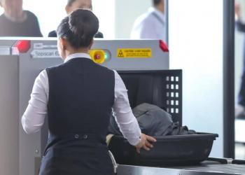 Нетрезвый мужчина оказал неповиновение полицейским при задержании в столичном аэропорту