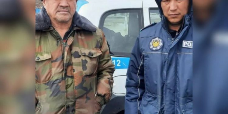 Павлодарский участковый приютил из подтопленного дома семью сельчанина