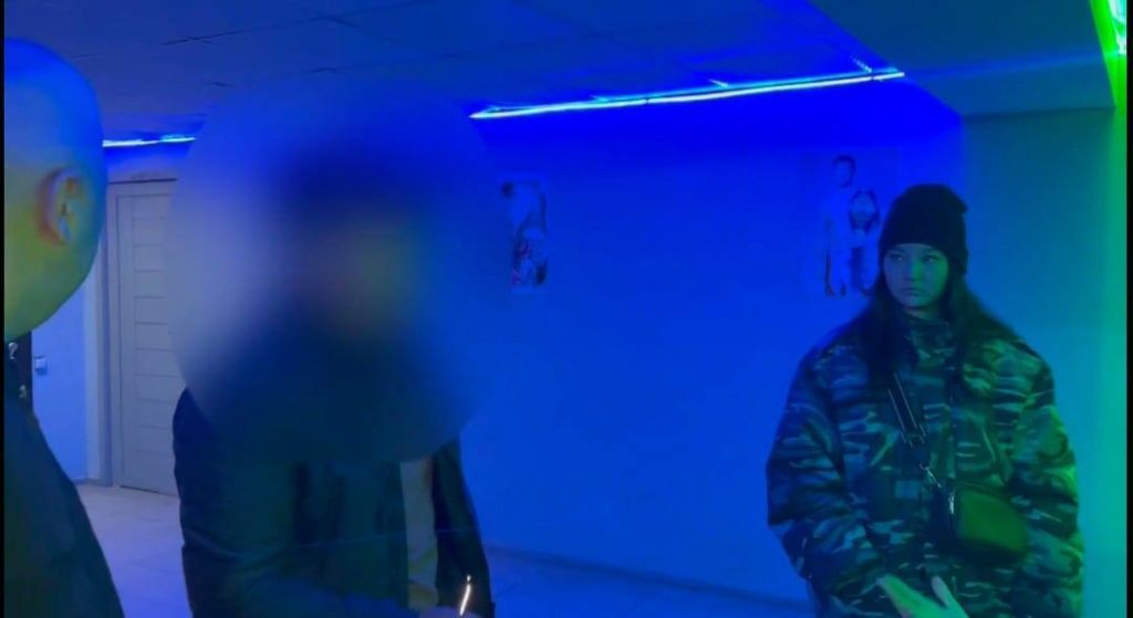 Свыше 500 павлодарцев наказаны за ночные гуляния их детей