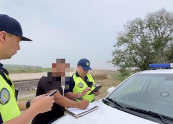 Борьбу с водителями-“обочечниками” продолжают полицейские Алматинской области