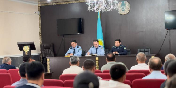 Полицейские призывают частные охранные организации проверить антитеррористическую защищенность объектов в Алматинской области