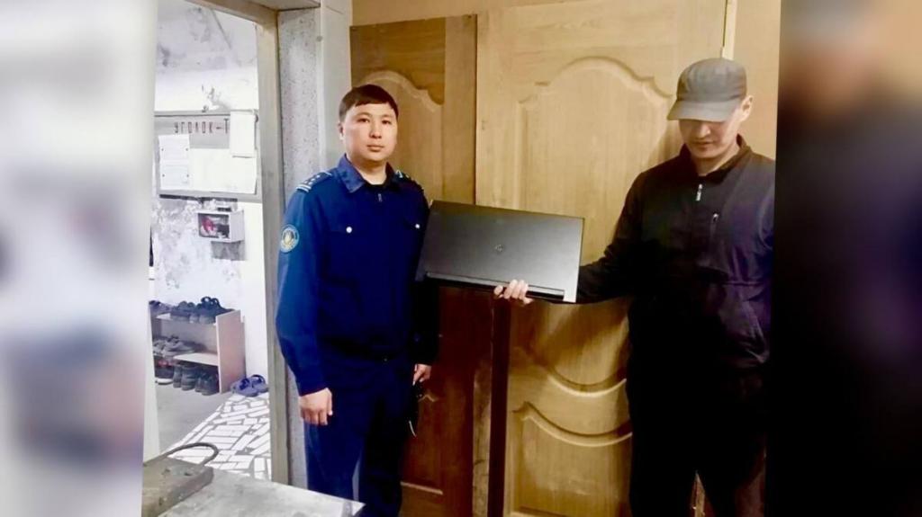 Пюпитр для пожилых изготовил осужденный в области Абай