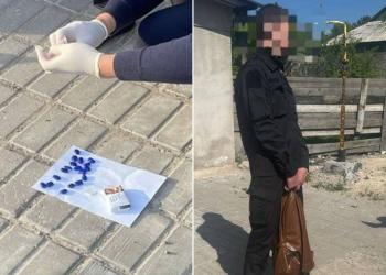 18 свертков с “синтетикой” изъяли полицейские у карагандинца
