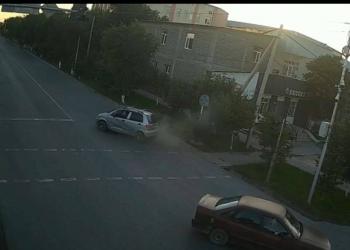 2 минуты понадобилось полицейским, чтобы остановить пьяного лихача, скрывшегося с места ДТП