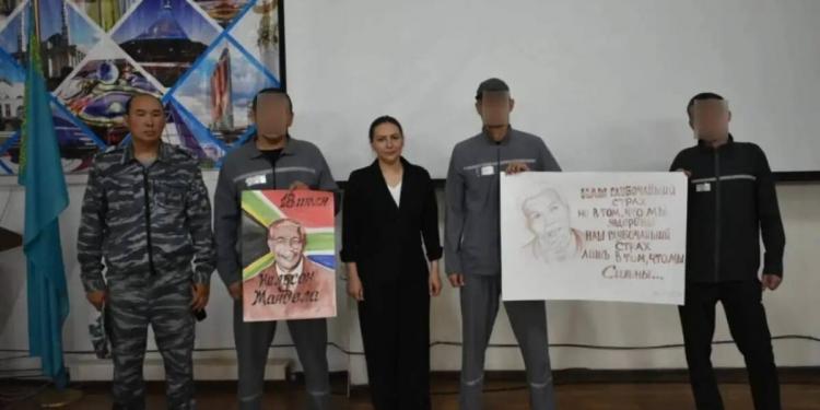 Тимошенко провела лекцию в колонии ЗКО