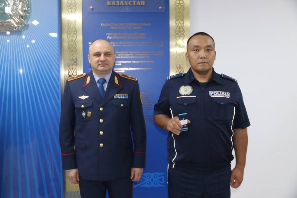 Отличившихся сотрудников полиции поощрили в павлодарском полицейском ведомстве
