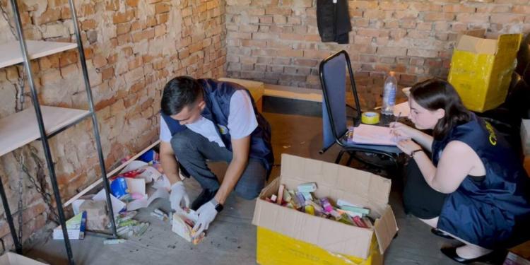 Около 250 электронных сигарет изъяли полицейские ВКО