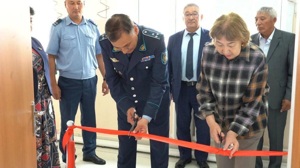 Школьный кабинет открыли в честь погибшего полицейского в Костанайской области
