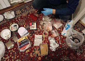 Задержанная полицейскими рецидивистка осуждена на 13 лет за сбыт наркотиков в СКО