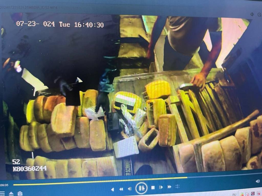 Запрещенные предметы в хлебе пытались передать в колонию Павлодарской области