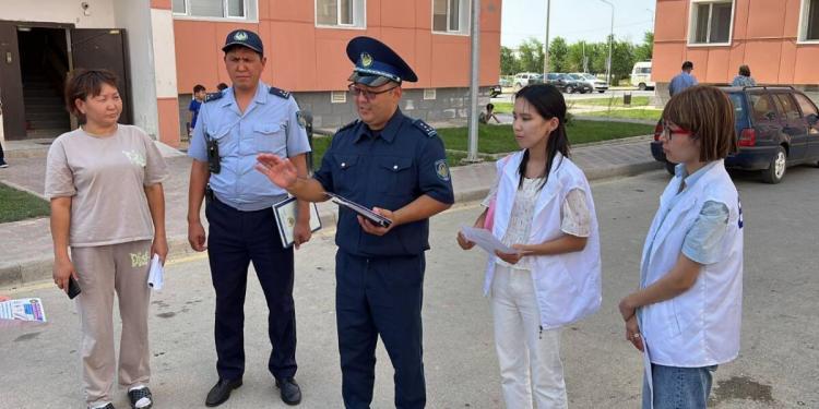 13 тысяч памяток по предупреждению мошенничества раздала полиция в Туркестане