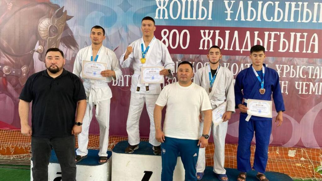 В чемпионате по рукопашному бою, посвященному 800-летию Улуса Джучи, приняли участие и полицейские ЗКО