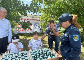 Около 500 мероприятий на антинаркотическую тему проведено полицейскими ЗКО