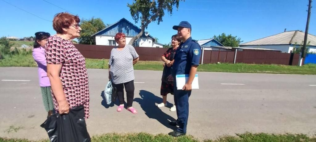 Более тысячи граждан приняли участие в акции “Приемная во дворах” в Павлодарской области