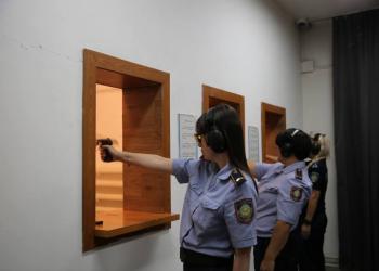 Более 30 полицейских приняли участие в чемпионате по стрельбе из боевого оружия в ВКО