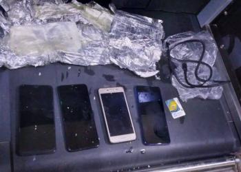 Четыре телефона в фольге пытались пронести в колонию ЗКО