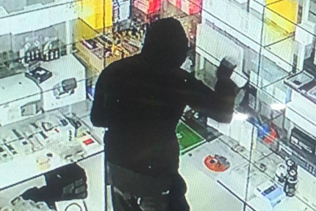 Подозреваемого в краже мобильников задержали туркестанские полицейские