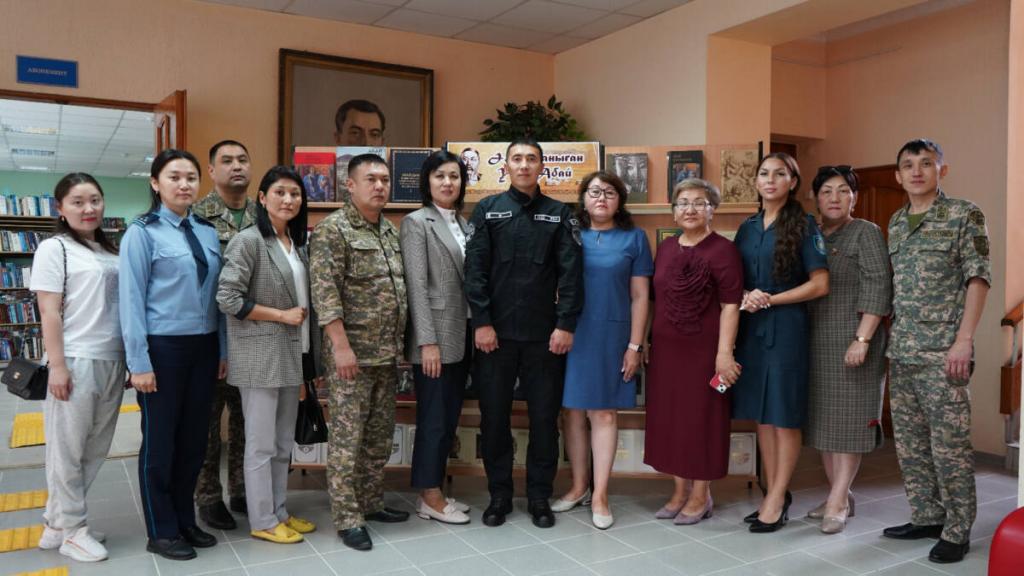 Полицейские стали гостями литературного вечера “Абай – ұлы тұлға” в СКО