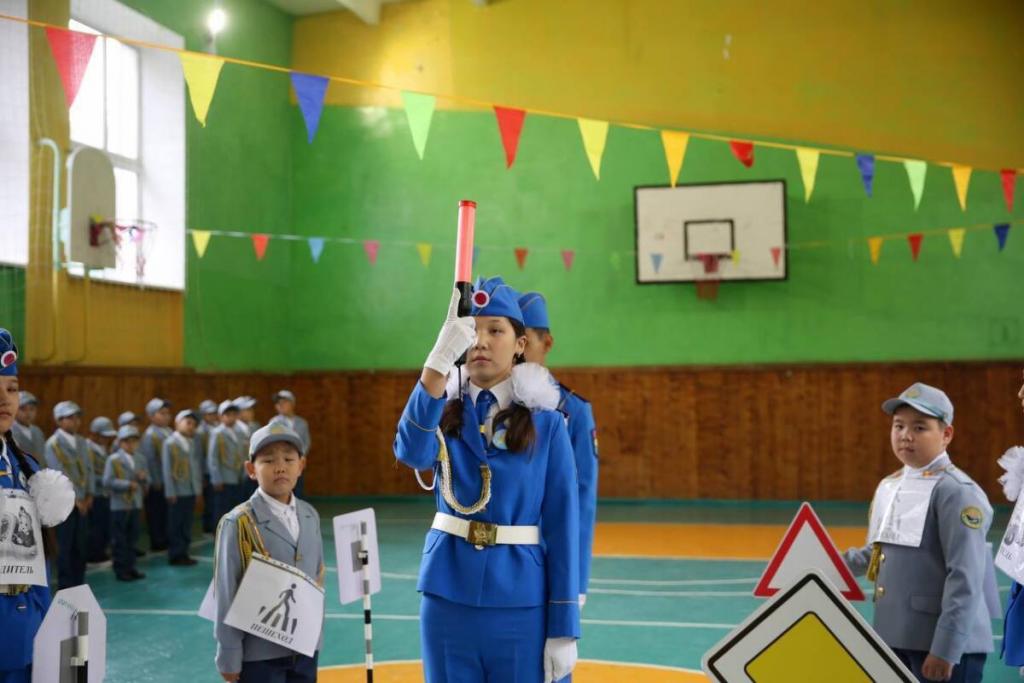 Уроки безопасности провели стражи порядка для учеников кадетских классов в Усть-Каменогорске