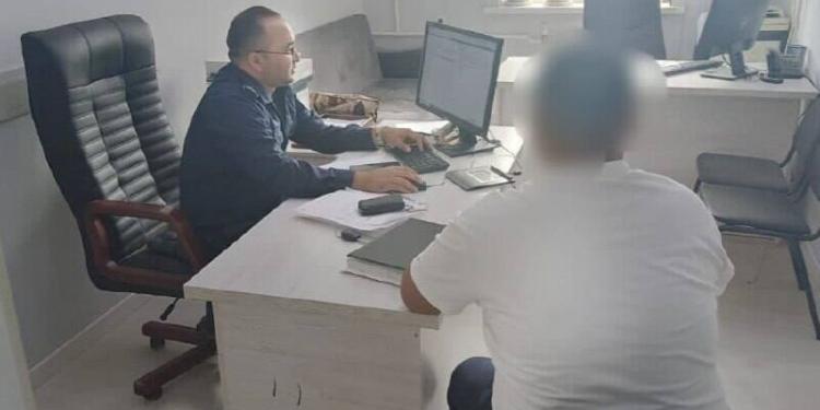 Мужчина силой отобрал мобильные телефоны и деньги у двух жителей Туркестанской области