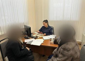 Мать и дочь с двойным гражданством выявили полицейские в ВКО