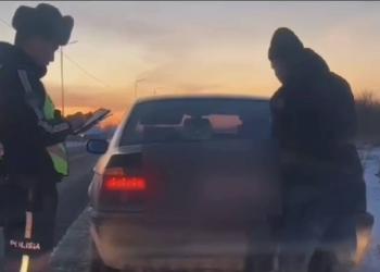 На 15 МРП оштрафовали “яркого” водителя в Павлодарской области