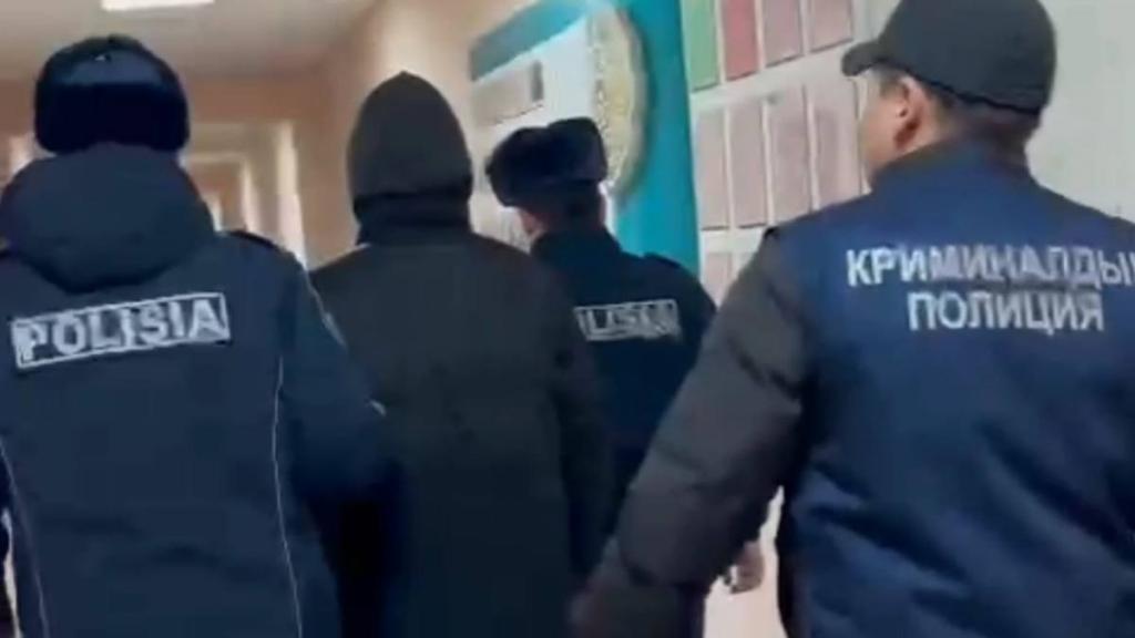 Мошенник выманил более 200 млн тенге у жителей ЗКО