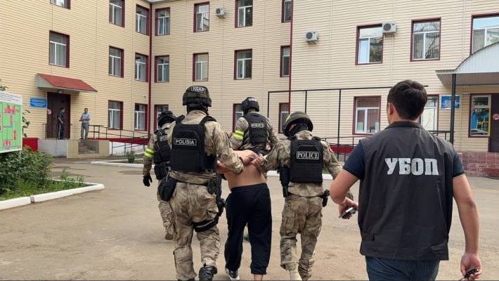 Вместо охраны — побои: в Уральске раскрыта преступная деятельность в ночном клубе